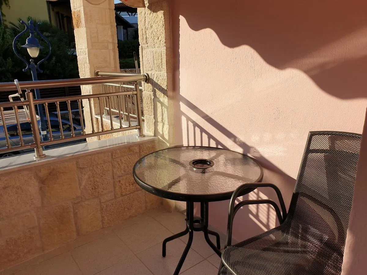 Fouli House Aparthotel Pefkochori 0*,  Greece