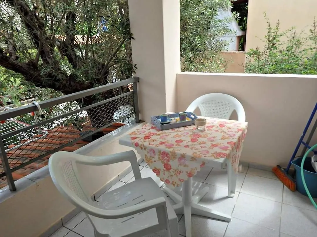 Fouli House Aparthotel Pefkochori